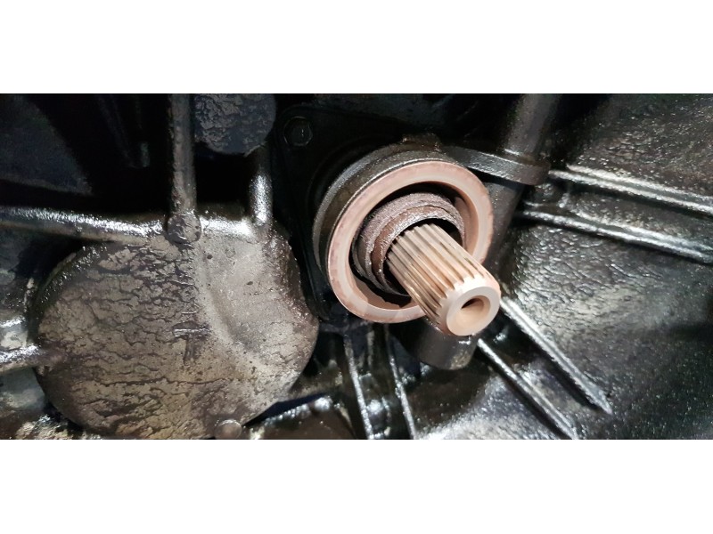 Recambio de caja cambios para kia carens (un) emotion referencia OEM IAM 4300039893 4300039893 