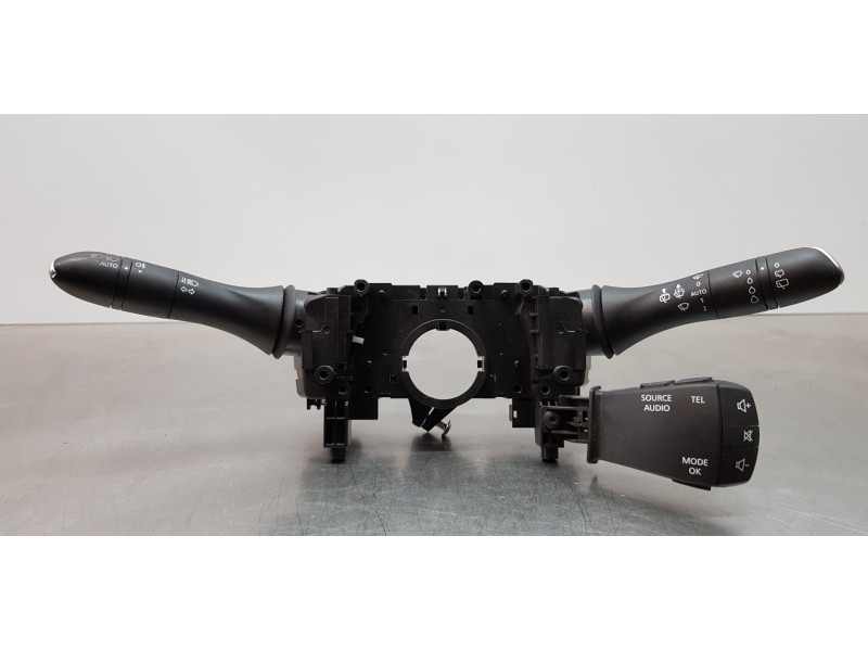 Recambio de mando multifuncion para renault espace v icon referencia OEM IAM 255674919R  