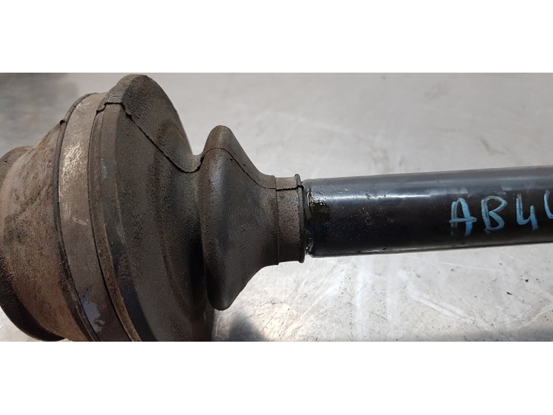 Recambio de transmision trasera izquierda para audi a8 (4e2) 4.0 tdi quattro referencia OEM IAM 4E0501203B  