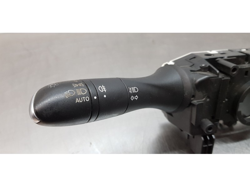 Recambio de mando multifuncion para renault espace v icon referencia OEM IAM 255674919R  