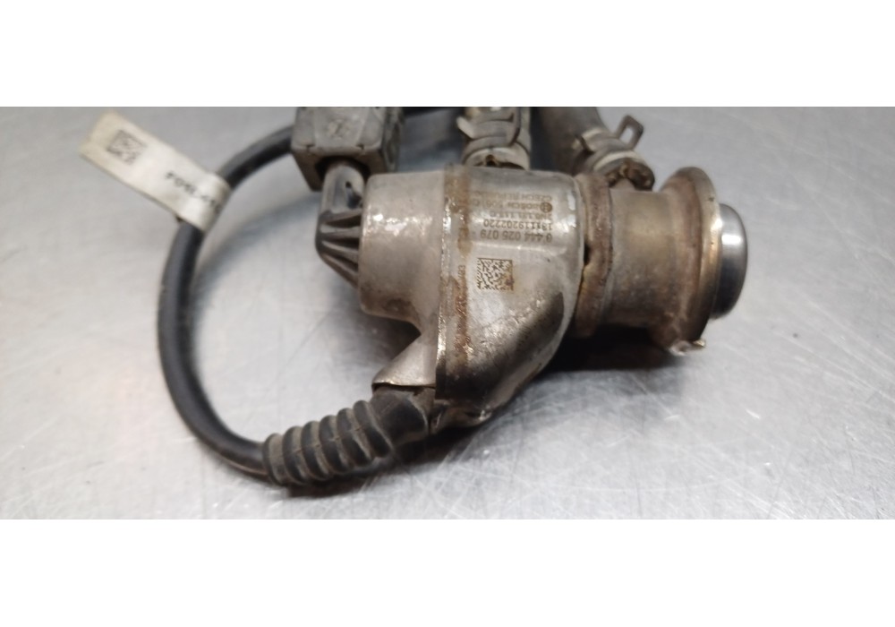 Recambio de inyector para volkswagen crafter kasten (sy) furgón 35 bl ta fwd referencia OEM IAM 2N0131113C 0444025079 