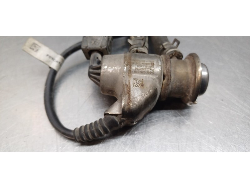 Recambio de inyector para volkswagen crafter kasten (sy) furgón 35 bl ta fwd referencia OEM IAM 2N0131113C 0444025079 