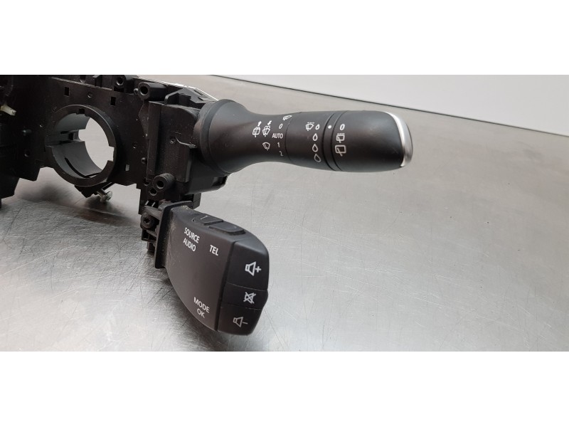 Recambio de mando multifuncion para renault espace v icon referencia OEM IAM 255674919R  