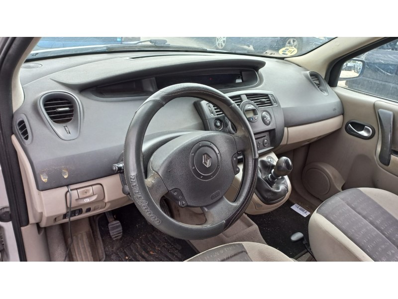 renault scenic ii del año 2006