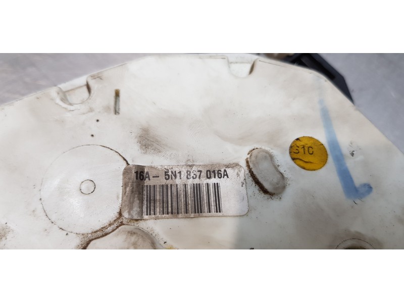 Recambio de cerradura puerta delantera derecha para volkswagen scirocco (137) 2.0 tsi (147kw) referencia OEM IAM 5N1837016E   Recambio de cerradura puerta delantera derecha para volkswagen scirocco (137) 2.0 tsi (147kw) referencia OEM IAM 5N1837016E