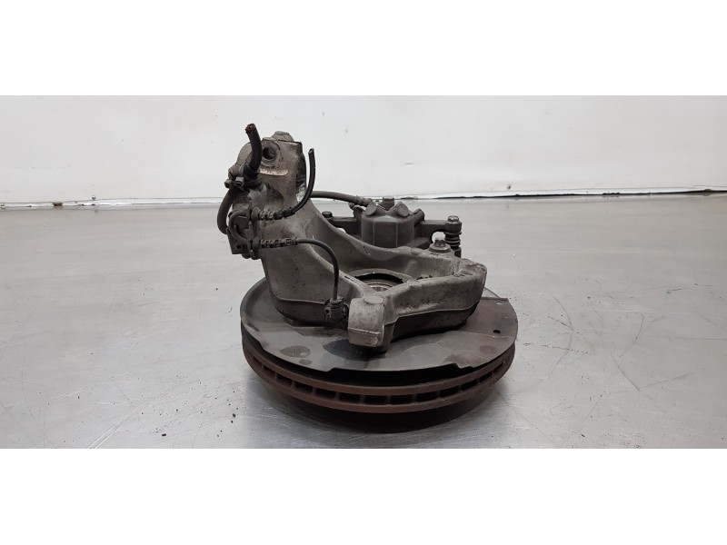 Recambio de mangueta delantera izquierda para renault espace v icon referencia OEM IAM 400155099R  