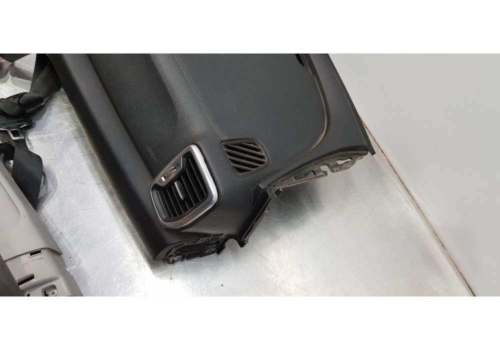 Recambio de kit airbag para kia sportage dynamic referencia OEM IAM 84710F1000WK  