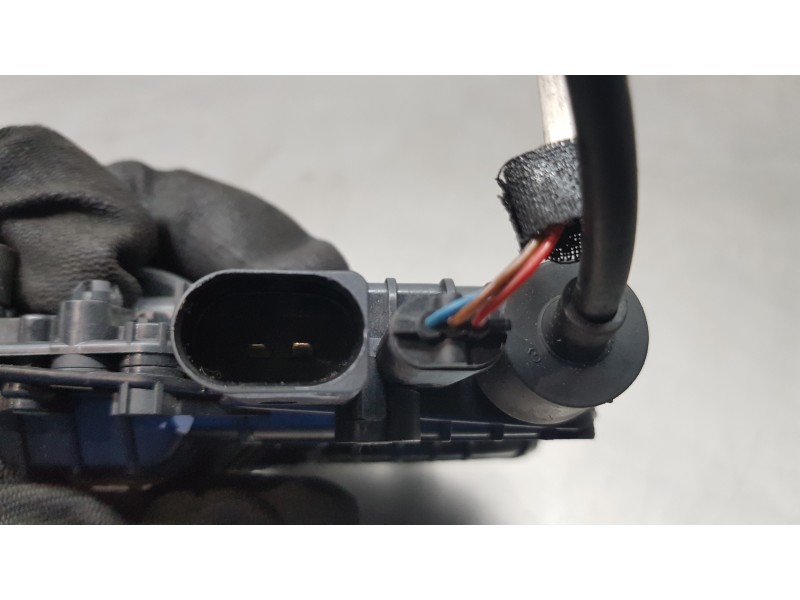 Recambio de cerradura puerta trasera izquierda para bmw serie 5 gran turismo (f07) 530d xdrive referencia OEM IAM 51215A36F25  