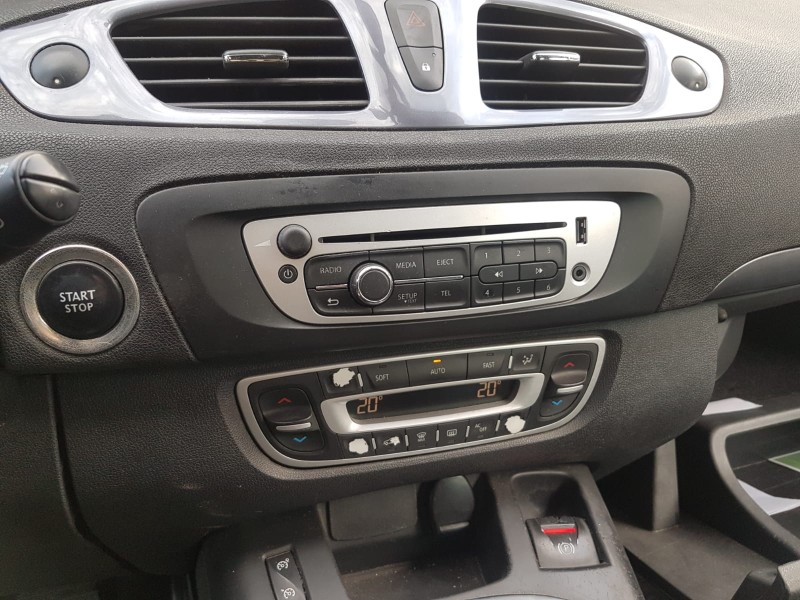 renault scenic iii del año 2014