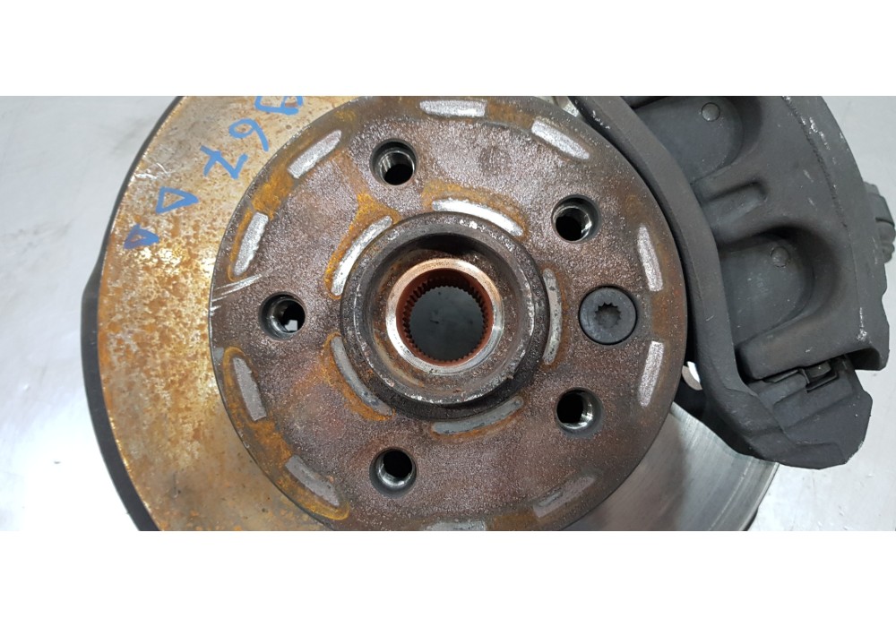 Recambio de mangueta delantera derecha para volkswagen crafter kasten (sy) furgón 35 bl ta fwd referencia OEM IAM 2N0407258B  