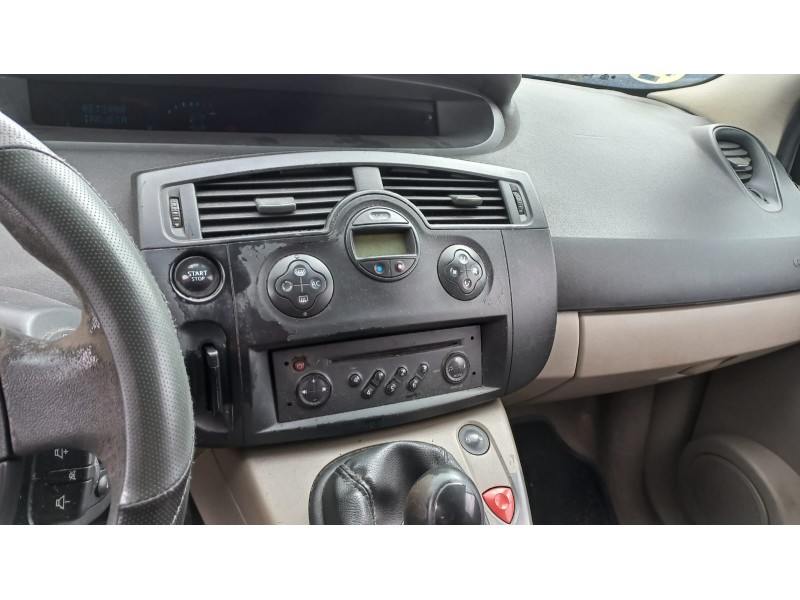 renault scenic ii del año 2006