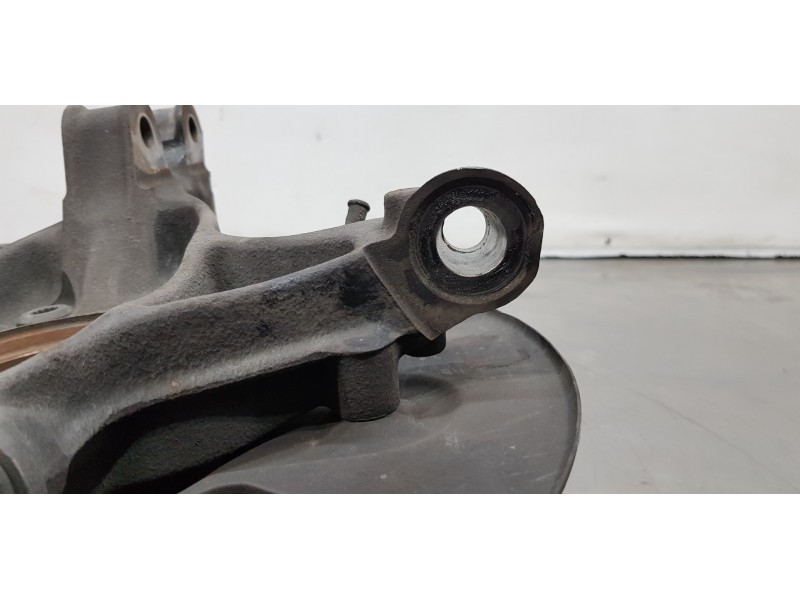 Recambio de mangueta delantera derecha para volkswagen crafter kasten (sy) furgón 35 bl ta fwd referencia OEM IAM 2N0407258B  