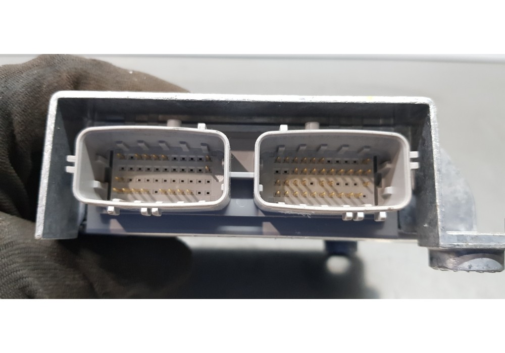 Recambio de kit airbag para kia sportage dynamic referencia OEM IAM 84710F1000WK  