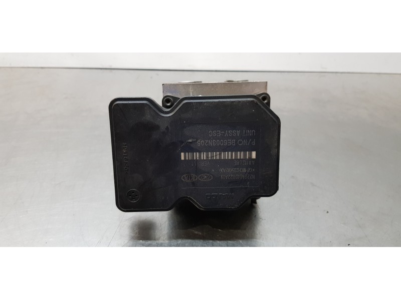 Recambio de abs para kia carens ( ) attract referencia OEM IAM 58910A4810  