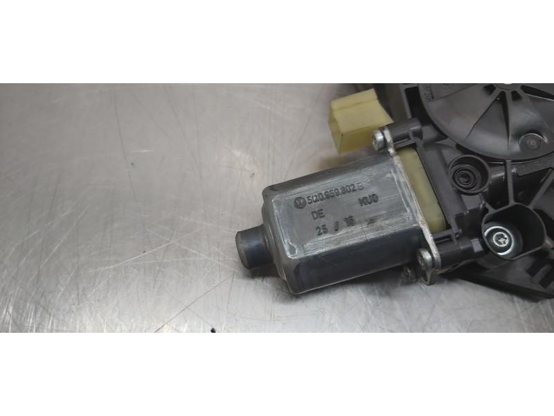 Recambio de elevalunas delantero derecho para skoda superb (3v3) active referencia OEM IAM 3V0837462  