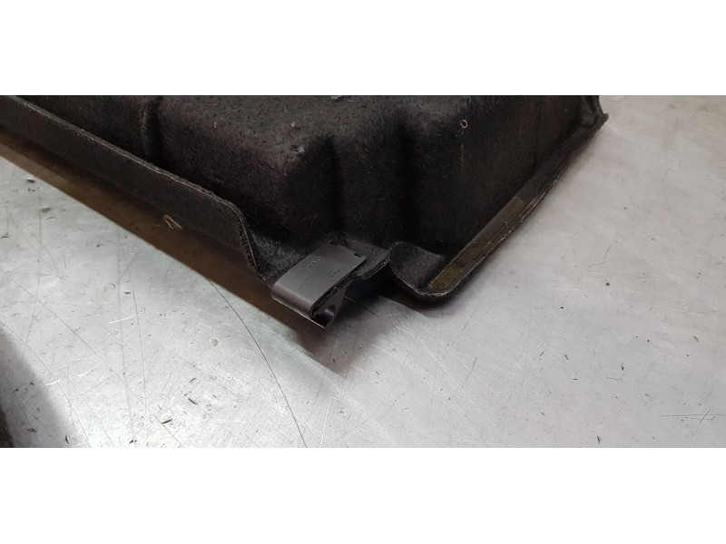 Recambio de bandeja trasera para seat toledo (5p2) reference referencia OEM IAM 5P5867134A  