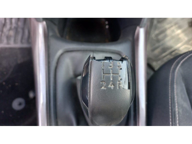 peugeot 2008 (--.2013) del año 2013