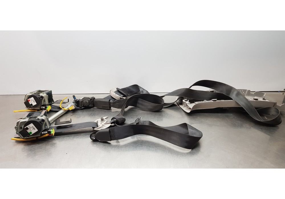 Recambio de kit airbag para kia sportage dynamic referencia OEM IAM 84710F1000WK  