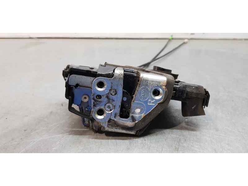 Recambio de cerradura puerta delantera derecha para toyota verso advance referencia OEM IAM 6903002230  