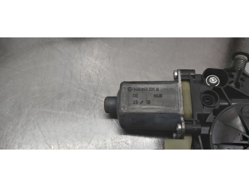 Recambio de elevalunas delantero izquierdo para skoda superb (3v3) active referencia OEM IAM 3V0837461  