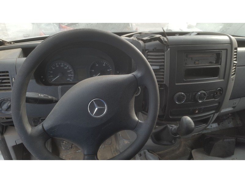 mercedes sprinter 02.00  caja cerrada del año 2006