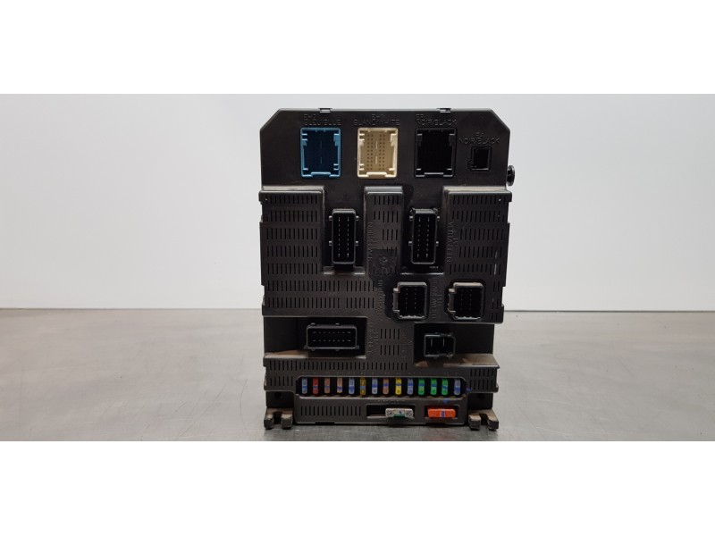 Recambio de caja reles / fusibles para peugeot 207 x-line referencia OEM IAM 9659285380   Recambio de caja reles / fusibles para peugeot 207 x-line referencia OEM IAM 9659285380