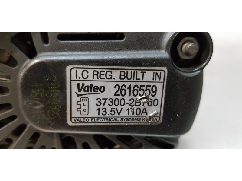 Recambio de alternador para kia carens ( ) attract referencia OEM IAM 373002B760  