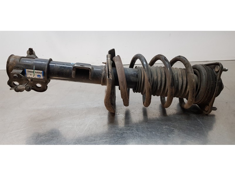 Recambio de amortiguador delantero derecho para kia carens ( ) attract referencia OEM IAM 54660A4050  