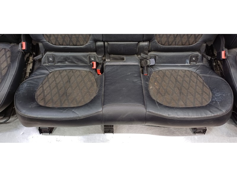 Recambio de juego asientos completo para bmw serie x1 (f48) sdrive18d referencia OEM IAM 52107397443 52107310843 