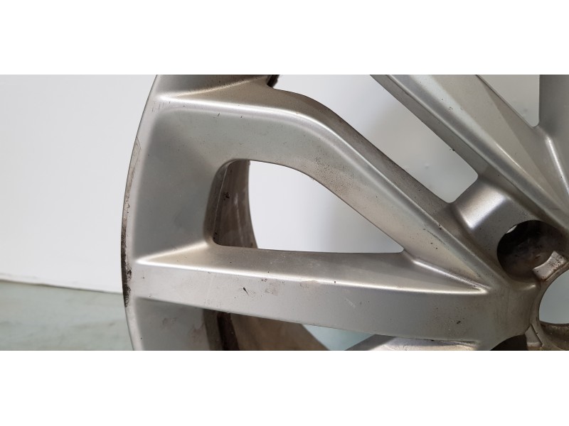 Recambio de llanta para audi a6 lim. (4g2) 3.0 tdi quattro referencia OEM IAM 4G0601025E  