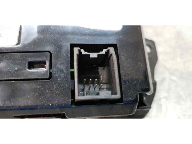 Recambio de pantalla multifuncion para opel zafira tourer expression referencia OEM IAM 22858075  