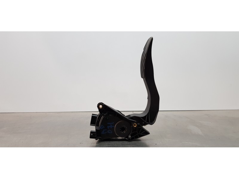 Recambio de pedal acelerador para renault espace v icon referencia OEM IAM 180027890R  