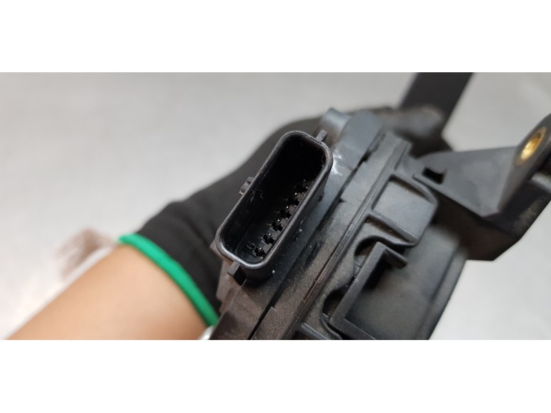 Recambio de pedal acelerador para renault espace v icon referencia OEM IAM 180027890R  