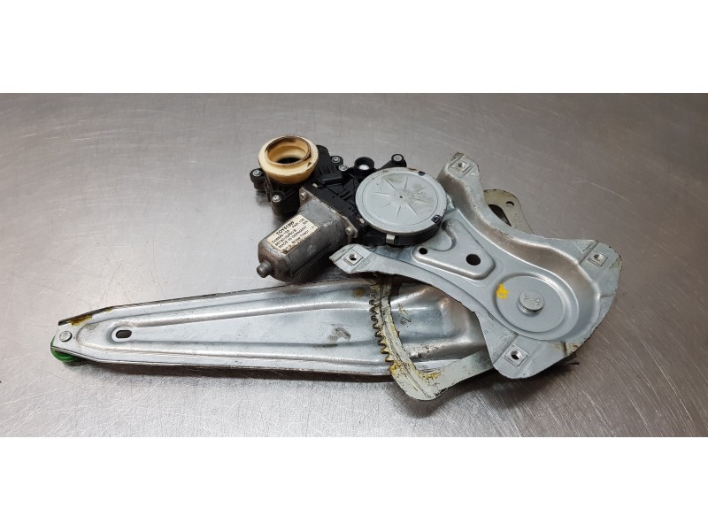 Recambio de elevalunas trasero derecho para toyota auris touring sports (e18) hybrid active referencia OEM IAM 8572002440   Recambio de elevalunas trasero derecho para toyota auris touring sports (e18) hybrid active referencia OEM IAM 8572002440