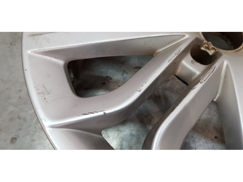 Recambio de llanta para audi a6 lim. (4g2) 3.0 tdi quattro referencia OEM IAM 4G0601025E  