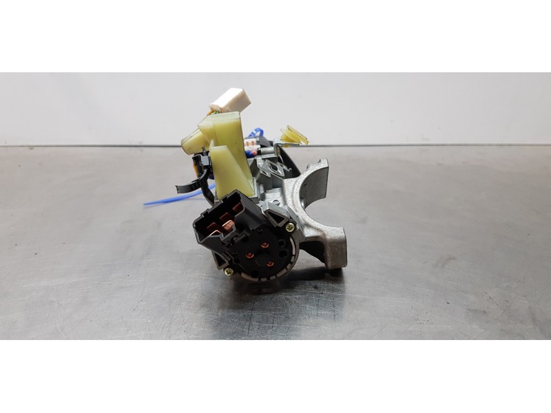 Recambio de antirrobo para kia carens ( ) attract referencia OEM IAM 81910A4000  