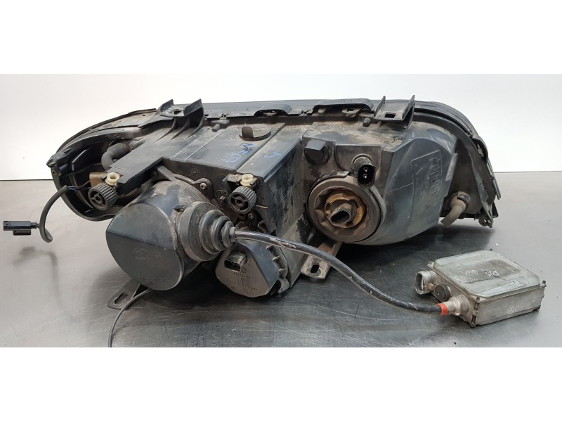 Recambio de faro izquierdo para bmw x5 (e53) 3.0d referencia OEM IAM 63126930229  