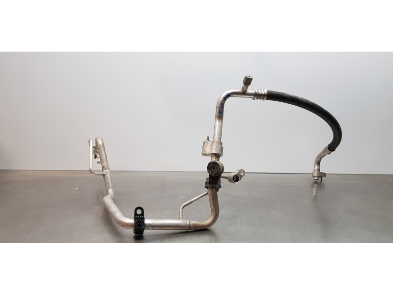 Recambio de tubos aire acondicionado para infiniti qx30 premium referencia OEM IAM 924805DC3A  