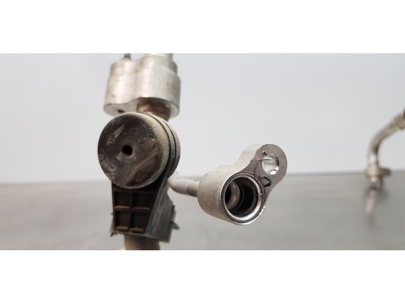 Recambio de tubos aire acondicionado para infiniti qx30 premium referencia OEM IAM 924805DC3A  
