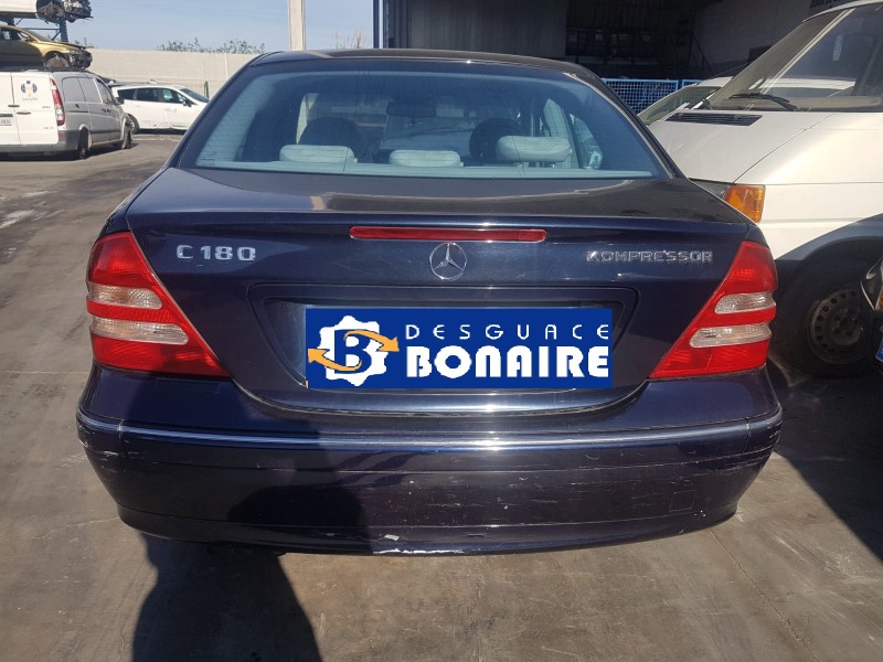 mercedes clase c (w203) berlina del año 2002