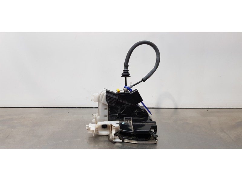 Recambio de cerradura puerta delantera derecha para kia carens ( ) concept referencia OEM IAM 81320A4010  