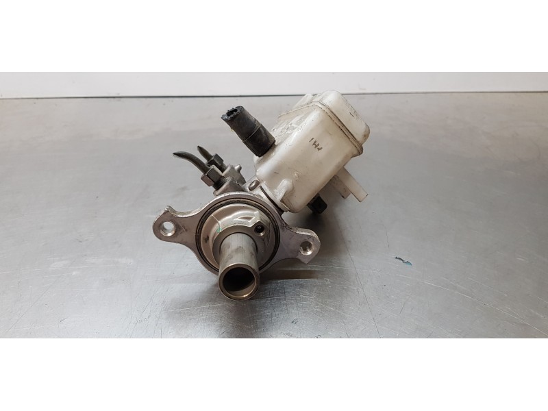 Recambio de bomba freno para kia carens ( ) attract referencia OEM IAM 58510A4800  