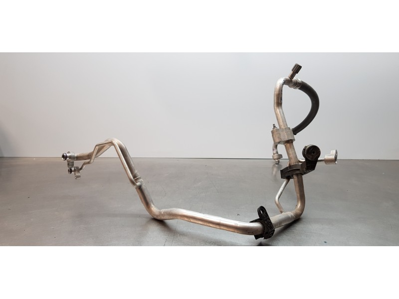 Recambio de tubos aire acondicionado para infiniti qx30 premium referencia OEM IAM 924805DC3A  