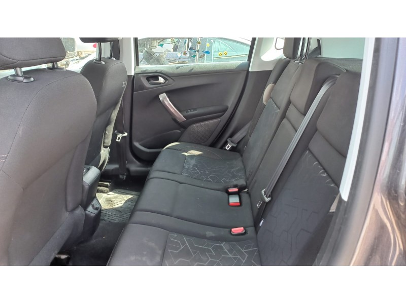 peugeot 2008 (--.2013) del año 2013