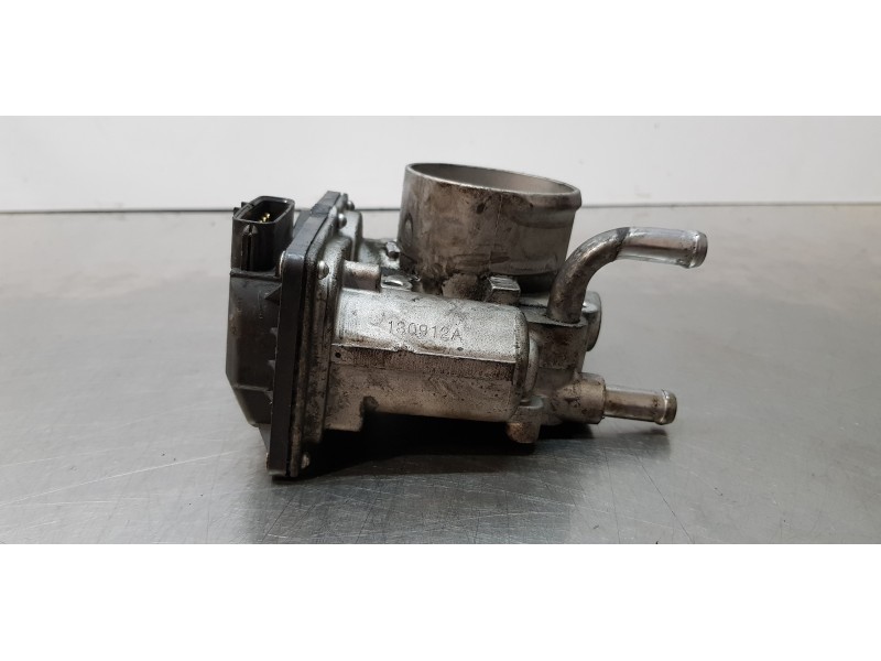 Recambio de caja mariposa para kia carens ( ) attract referencia OEM IAM 351002B300  