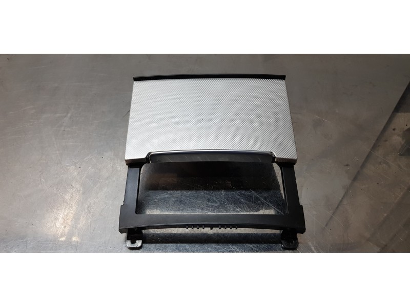 Recambio de cenicero para audi a6 lim. (4g2) 3.0 tdi quattro referencia OEM IAM 4G0863273  