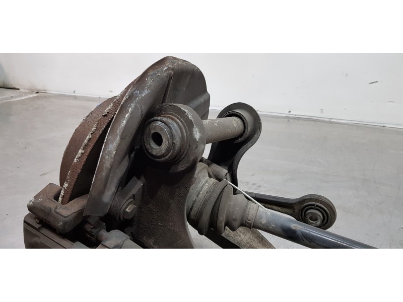 Recambio de mangueta trasera derecha para bmw x5 (e53) 3.0d referencia OEM IAM 33321095240  