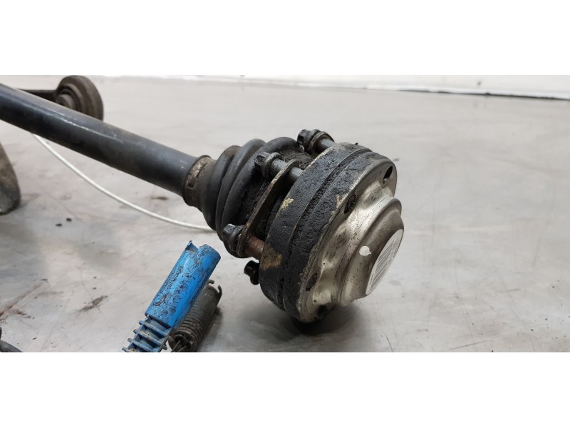 Recambio de mangueta trasera derecha para bmw x5 (e53) 3.0d referencia OEM IAM 33321095240  