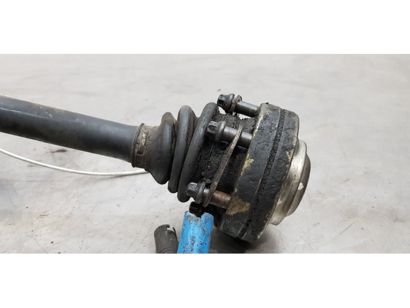 Recambio de mangueta trasera derecha para bmw x5 (e53) 3.0d referencia OEM IAM 33321095240  