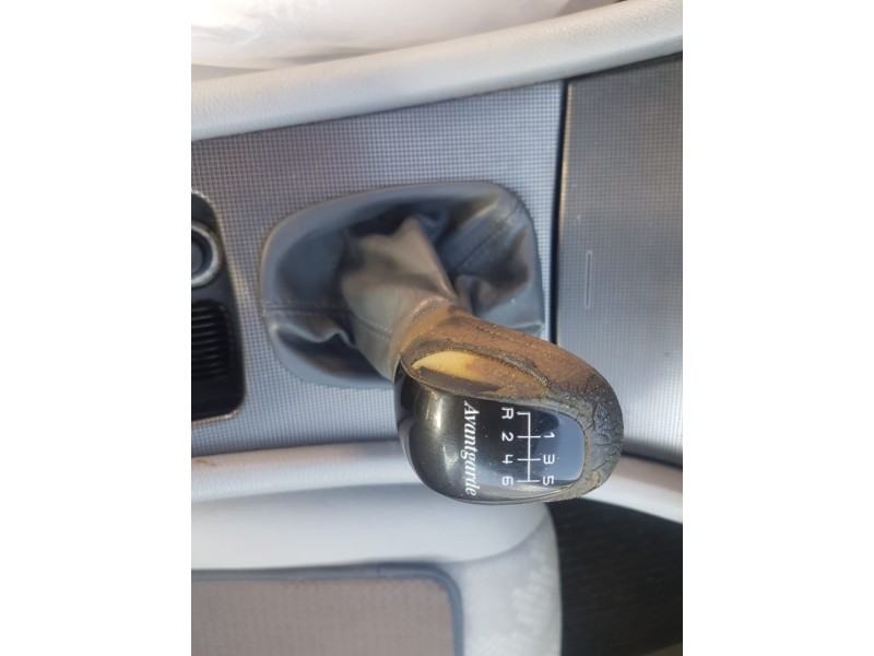 mercedes clase c (w203) berlina del año 2002